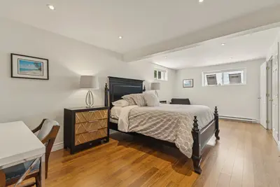 Additional lower-level bedroom — Chalet Beach House — Lac-Simon, Laurentians