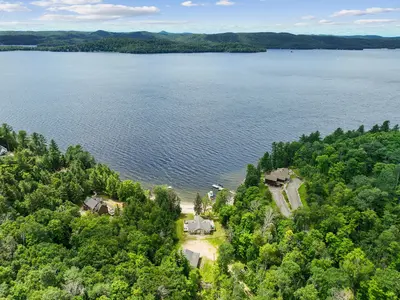 Aerial view of Lac-Simon from above the chalet — Chalet Beach House — Lac-Simon, Chelsea region
